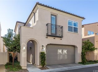 21871 Moveo Dr, Santa Clarita, CA 91350
