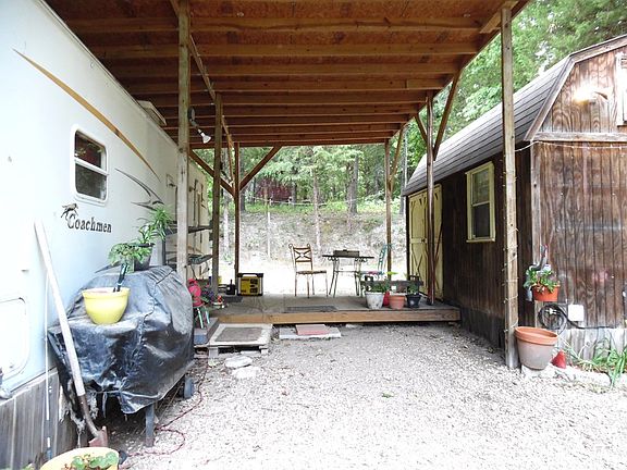 2nd image of 428 Woodcreek Dr