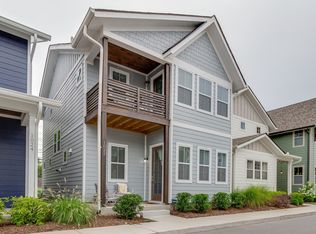 1022 Treaty Oaks Dr, Nashville, TN 37209