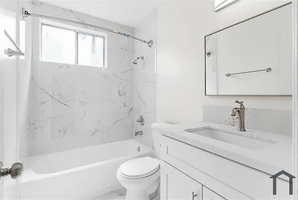 1804 W 78th St #2 — Photo 6