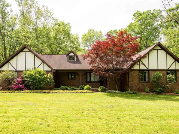 5920 Six School Rd, Evansville, IN 47720