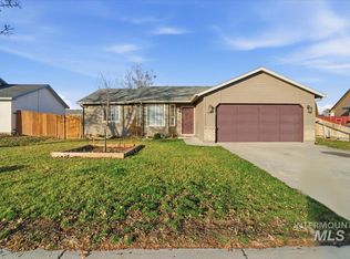 7580 Arlington Dr, Nampa, ID 83687