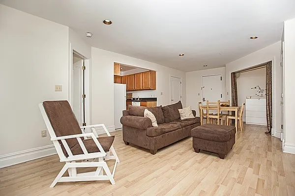 Rented by Kleier Residential | media 18