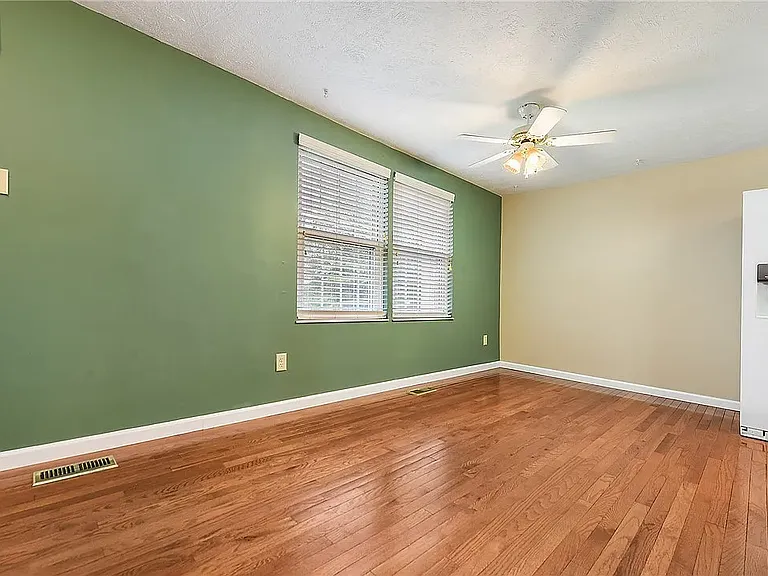 806 Countryside Dr — Photo 12