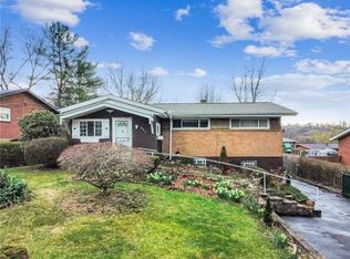 621 Pinefrost Dr, Monroeville, PA