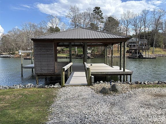 5th image of 0 Sussex Rd