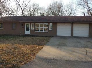 402 SE B St, Bentonville, AR 72712
