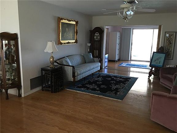 3rd image of 3723 Village Green Dr