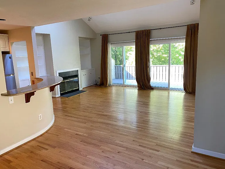 111 Falcon Ln — Photo 13