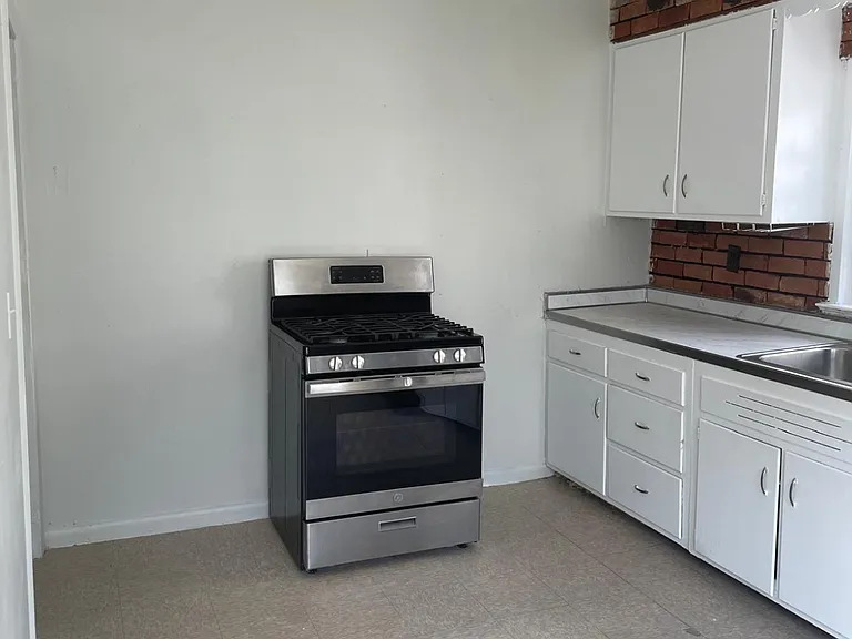 112 Burhans Ave #2 — Photo 16
