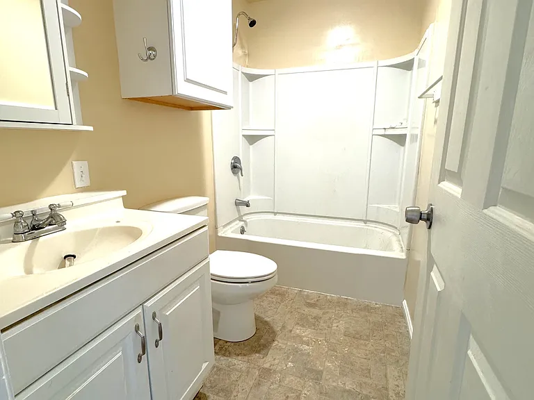 1062 Hiller Rd — Photo 8