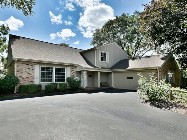 1615 E Miner St, Arlington Heights, IL 60004
