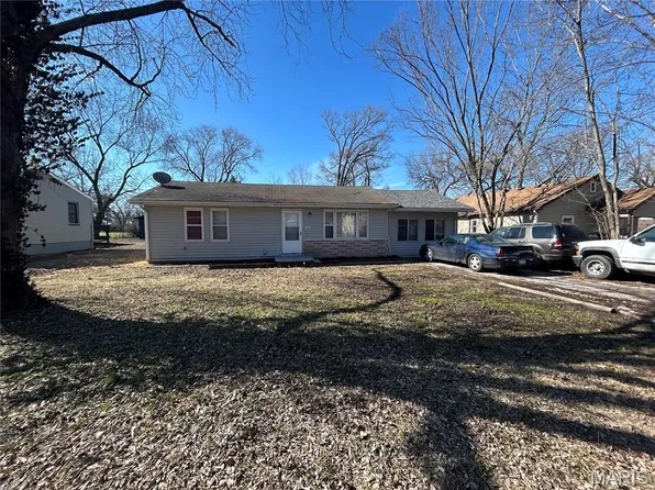 1620 Doris Ave, Cahokia, IL 62206
