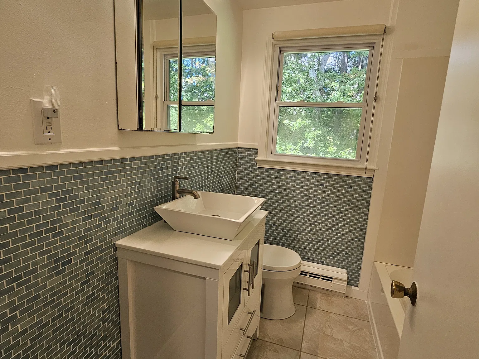 98 Granite St - 0 — Photo 3