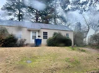 745 Oakwood Rd, Camden, AR 71701