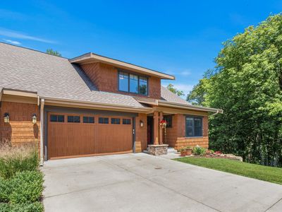 1150 Lexington Ridge Ct, Eagan, MN, 55123