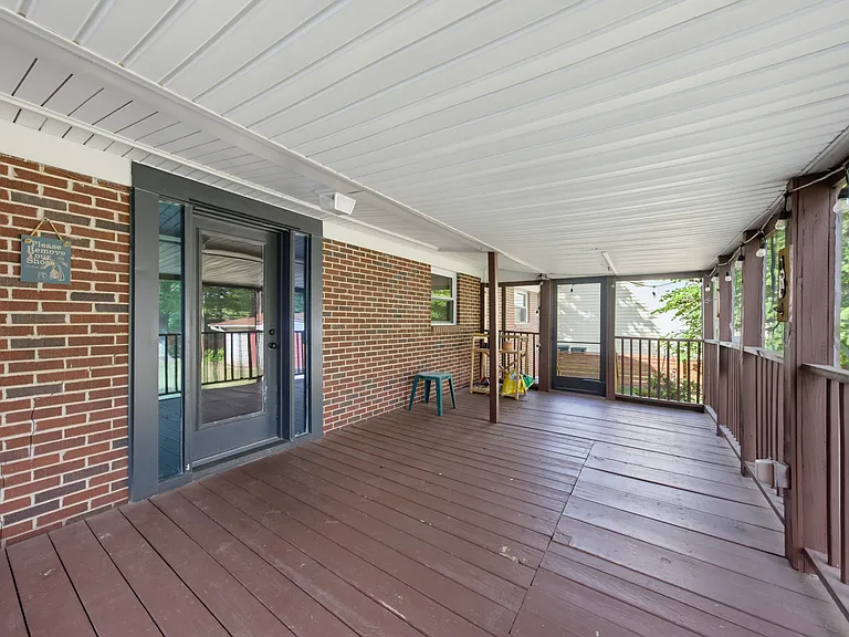 3363 Denise St — Photo 20