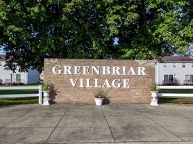 Greenbriar Village apartments