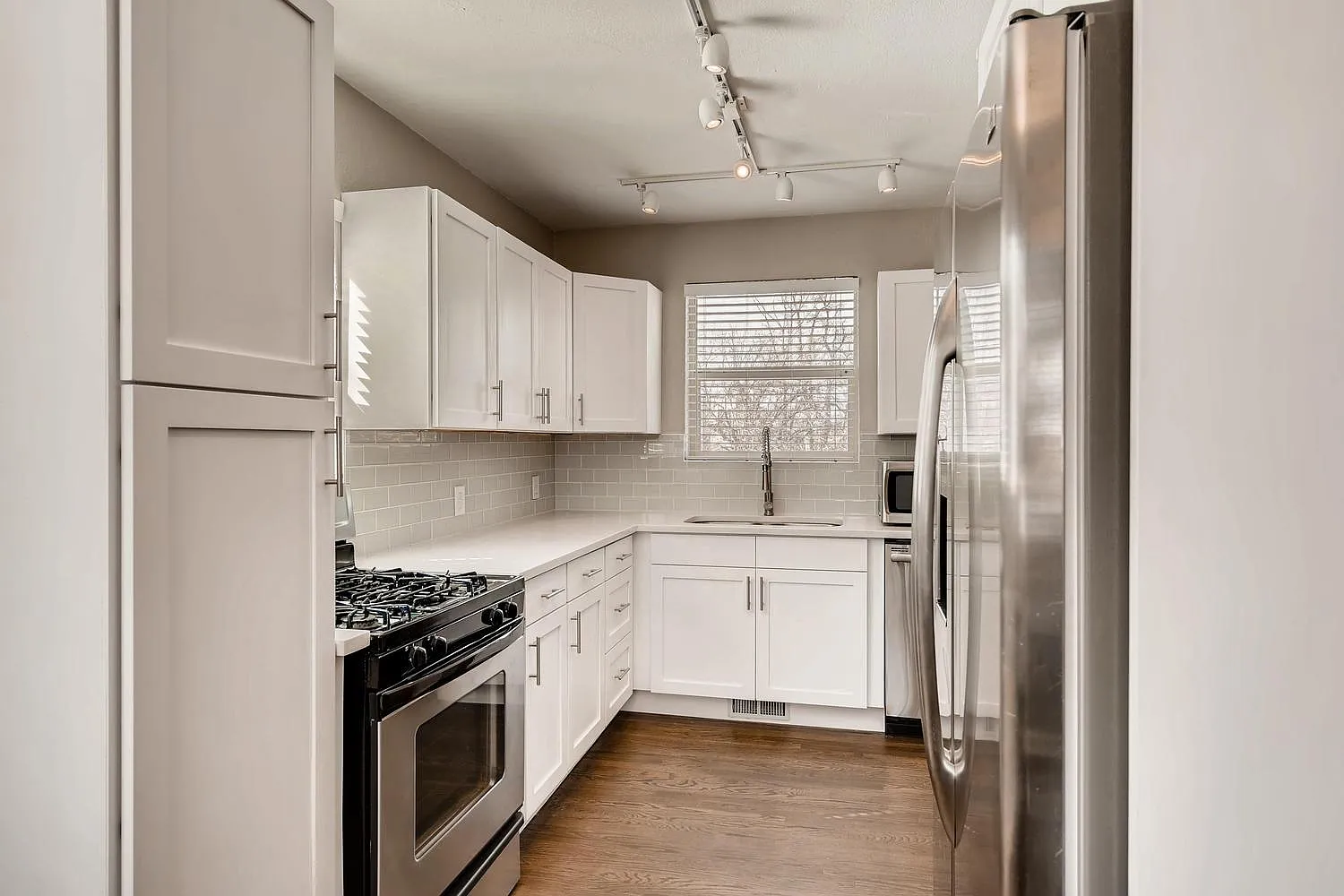 2195 S Logan Street — Photo 3