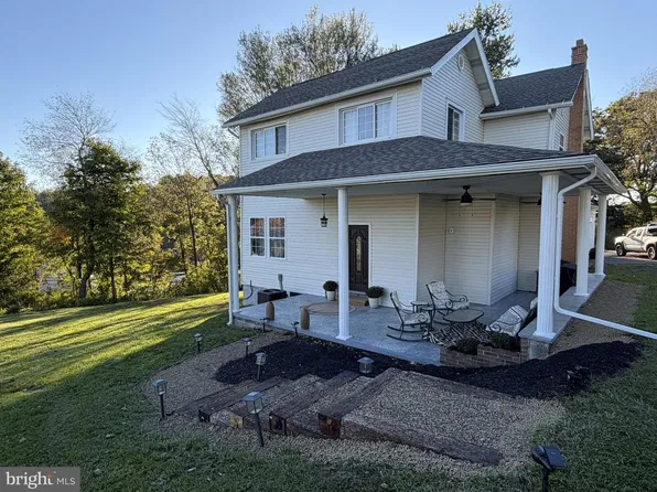 35 Braddock St, Houtzdale, PA 16651
