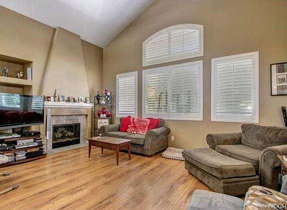 3rd image of 32841 Verona Ct