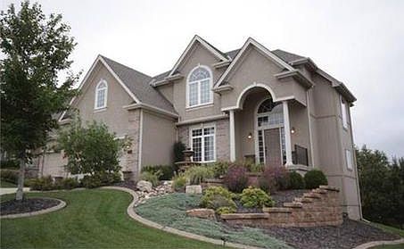 1st image of 8908 NE 94th Pl