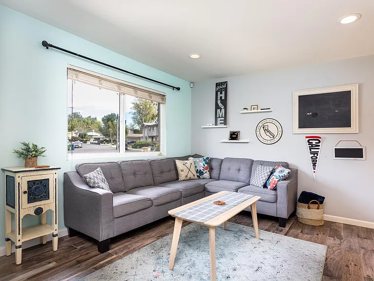 7223 Bernadine Ave — Photo 8