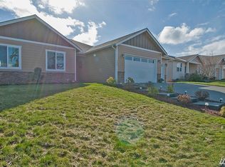 2865 SW Fairway Point Dr, Oak Harbor, WA 98277