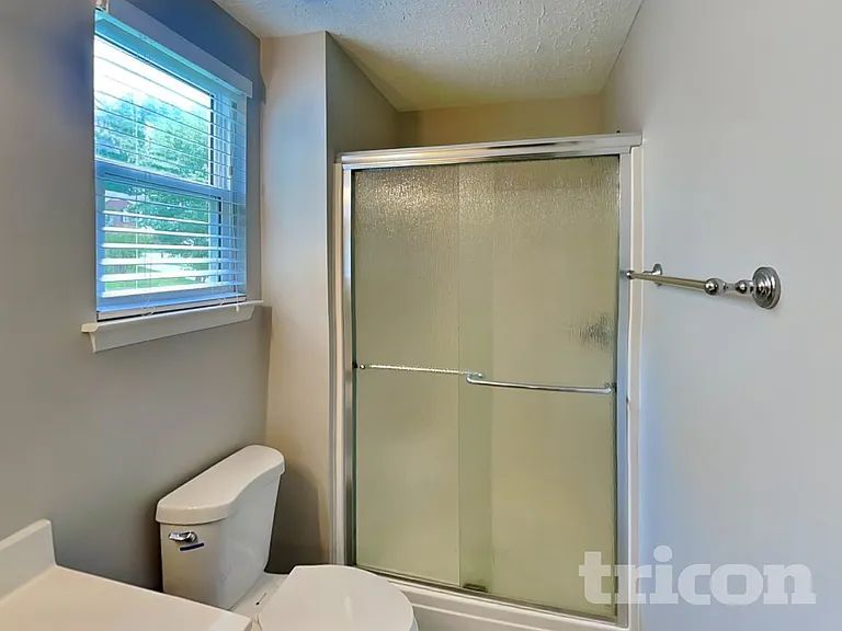 119 Bradford Cir — Photo 10