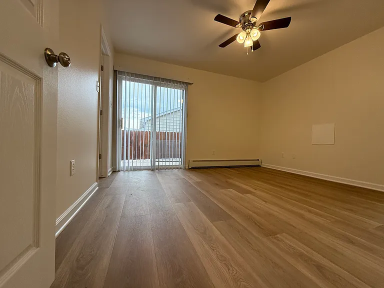 5925 Townsend Pl — Photo 14