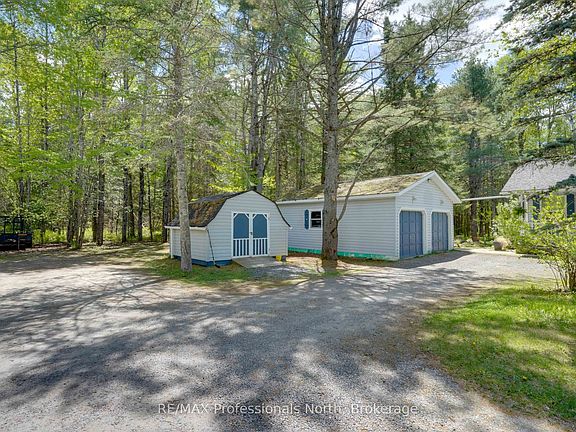 4th image of 2593 Brunel Rd