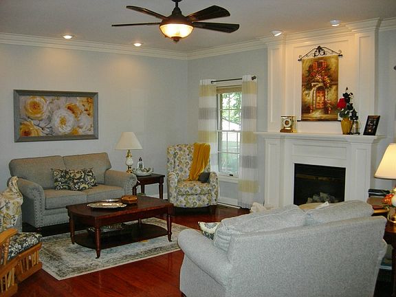 4th image of 3704 Pine Lake Ct