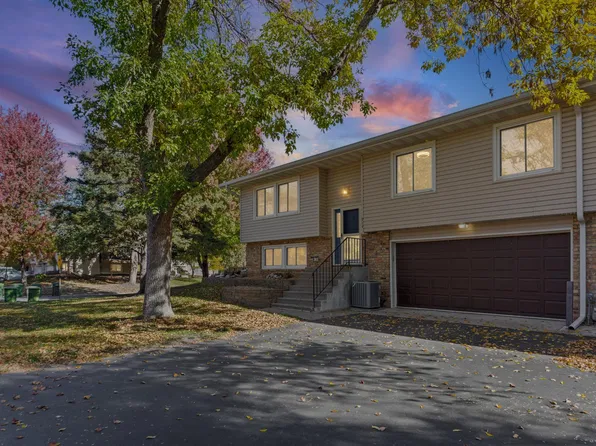 914 94th Ave NE, Blaine, MN 55434