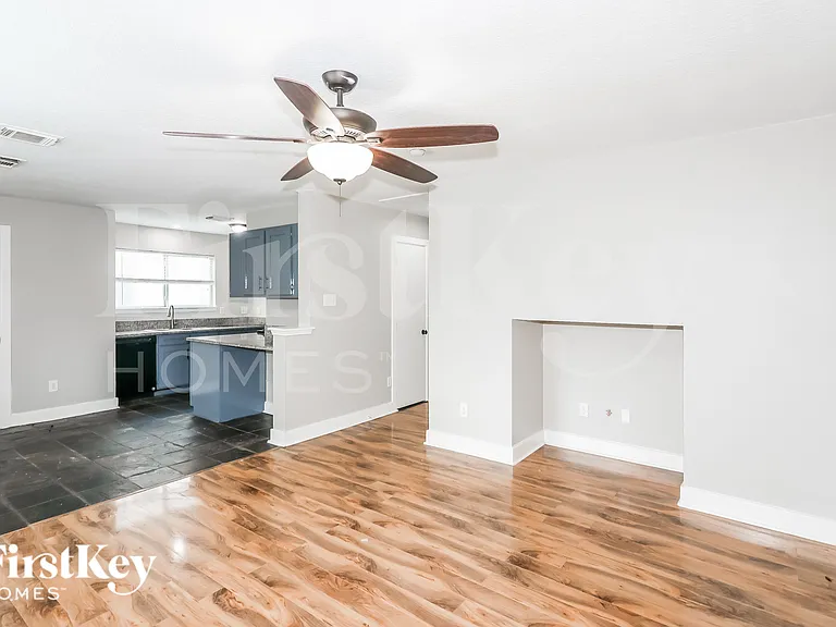 256 Rolling Brook Dr — Photo 5