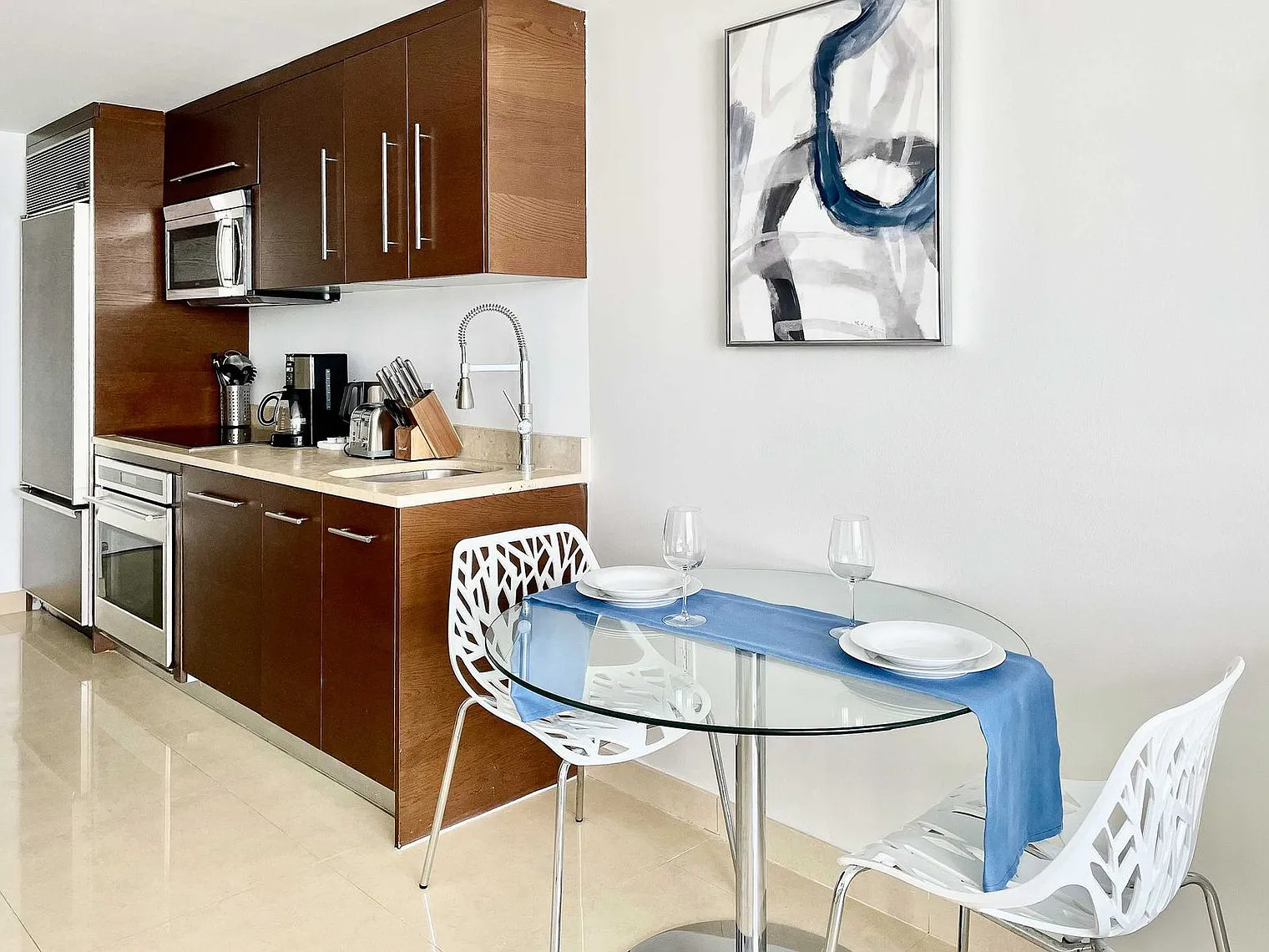 Studio, 1.0 bath, 484 sqft, $3,745 — Photo 2