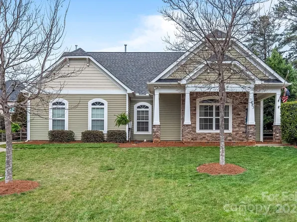 7983 Sally Clark Dr, Denver, NC 28037