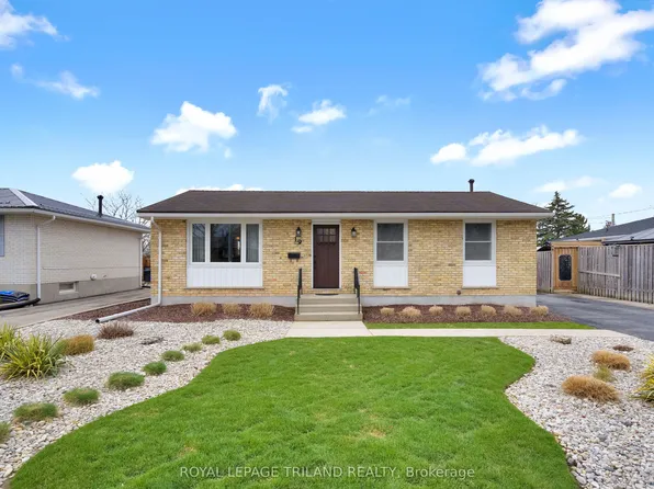 19 Sparta St, Saint Thomas, ON N5R 5H1