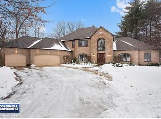 157 Garden Gate Ct, Green Bay, WI 54313