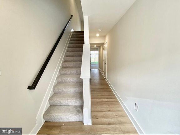 3rd image of 29846 Bankert Dr