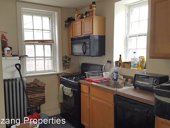 4th image of 4807 Pine St Unit A1