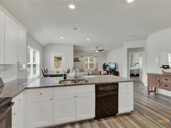 1814 Strawberry Fld, New Braunfels, TX 78130