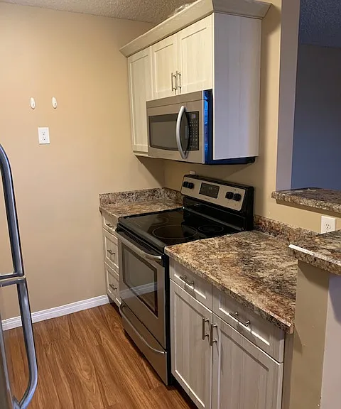 235 Fines Dr #2 — Photo 2