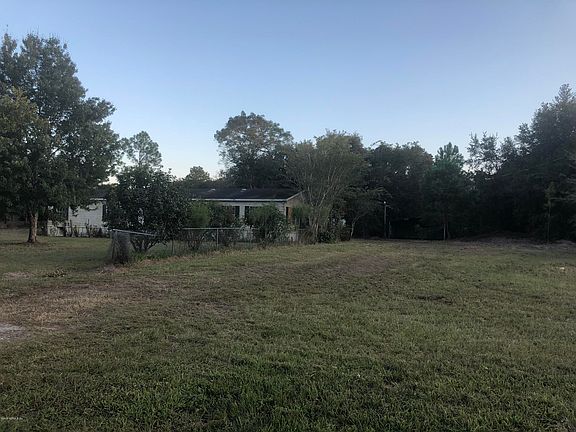 3rd image of 103 Goldenrod Ln