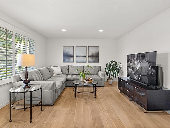 4th image of 5248 Vista Bahia