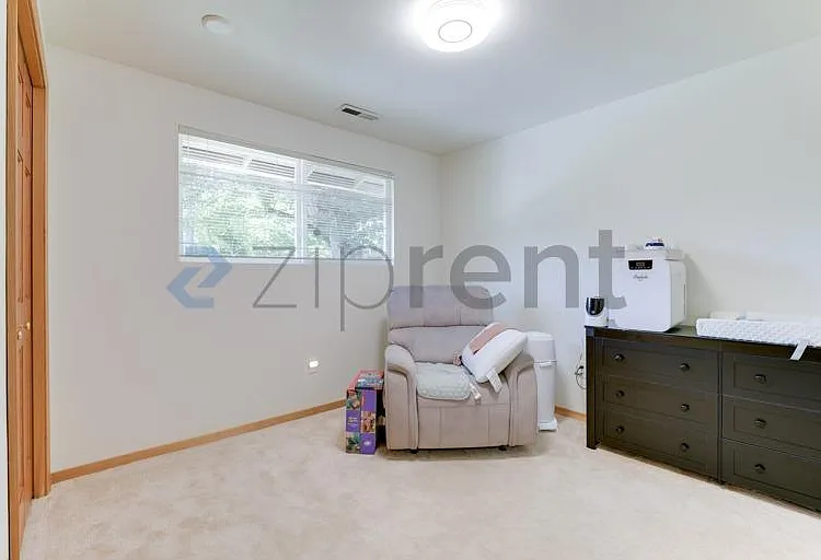 8835 SE 36th St — Photo 23