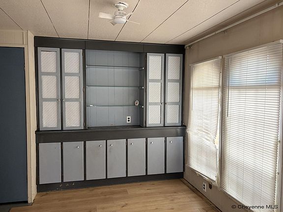 4th image of 3410 Ridge Rd