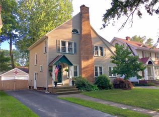 233 Wimbledon Rd, Rochester, NY 14617