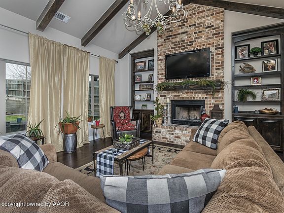 5th image of 115 Lago Vista St