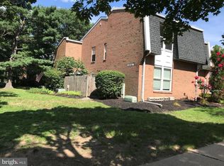 1069 Harbour Dr, Palmyra, NJ 08065