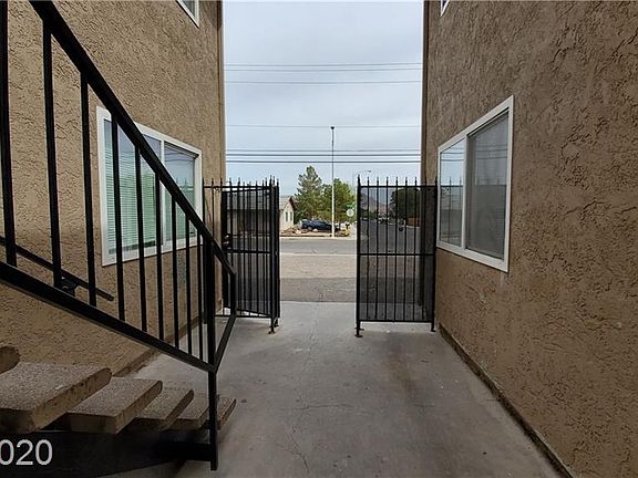 2nd image of 213 E Foster Ave APT 4